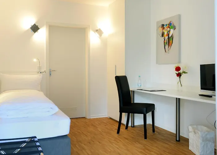 Gæstehus Homefy - Duesseldorf - 3*